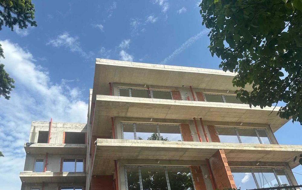 Продава се Тристаен апартамент в Габрово, Център - 150 кв.м за 920 €/кв.м - Снимка #1