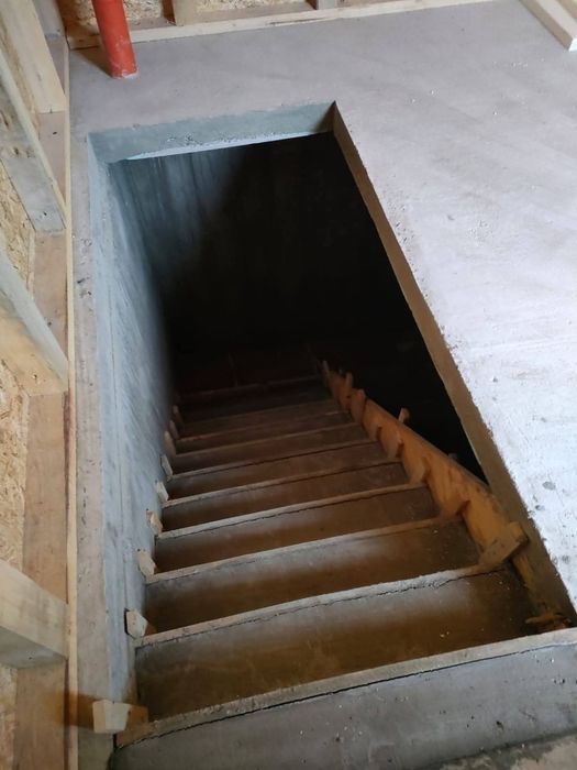 Construcții, trotuare, beciuri