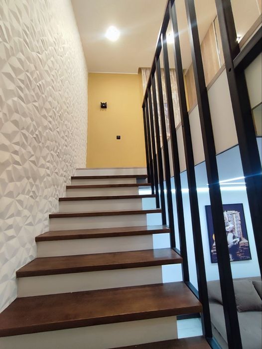 Продам современный дом в с/о Вишенка 1