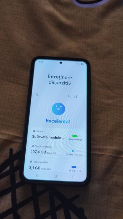 Galaxy S23 impecabil