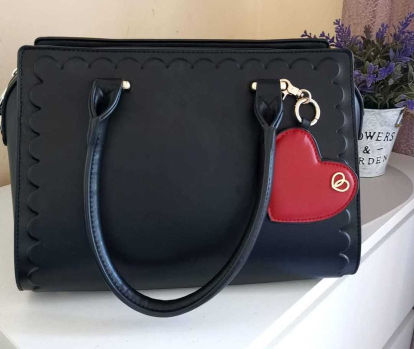 Дамска чанта от еко кожа