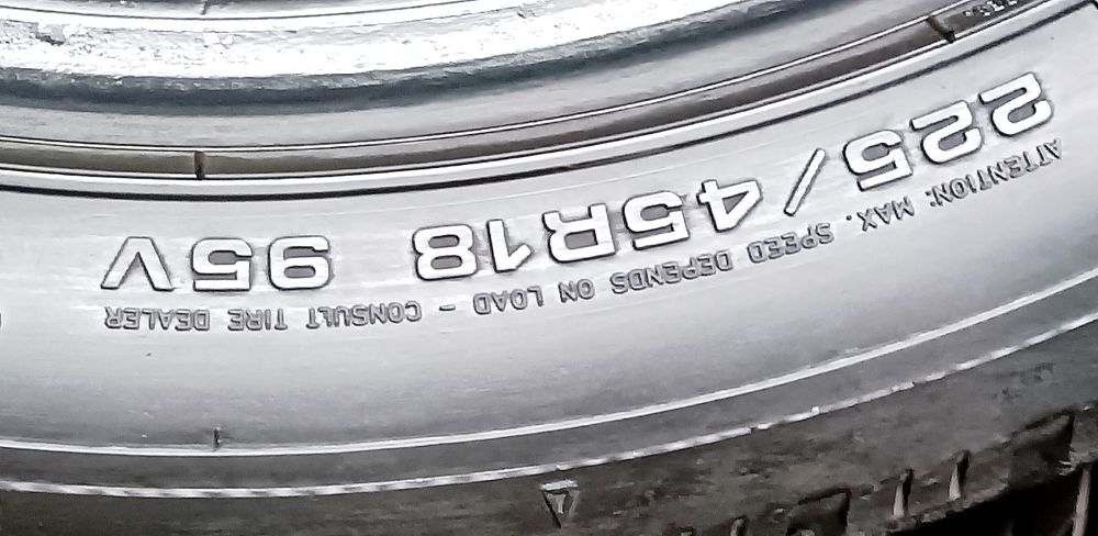 225/45/18 б/у из Германии
