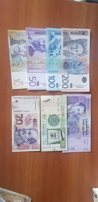 Vand bancnote si monede vechi