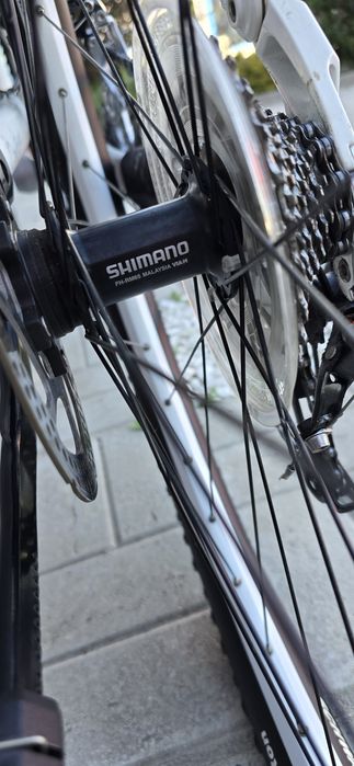 Скот с 2 амортисьора. Нов 26ц.L разм.