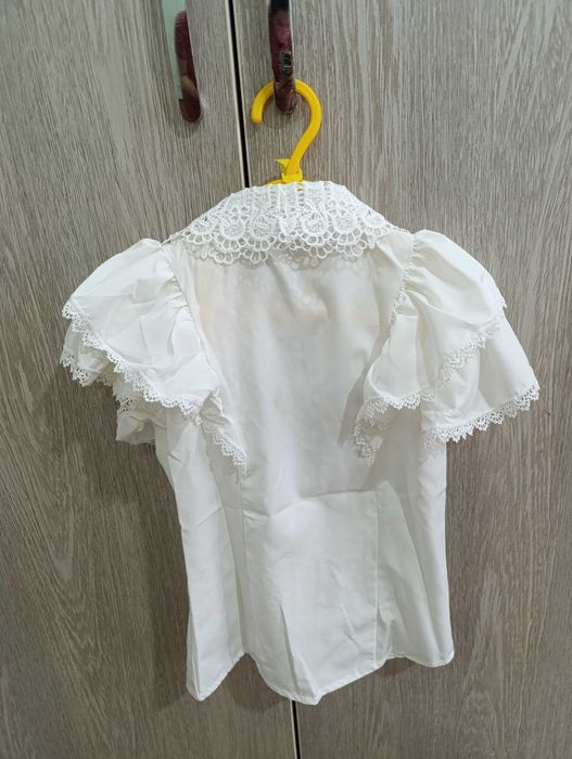 Новая белая кофта для девочек