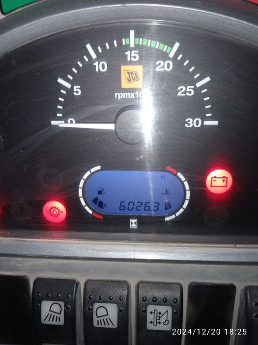 JCB 3DX сатылады Моточас 6000