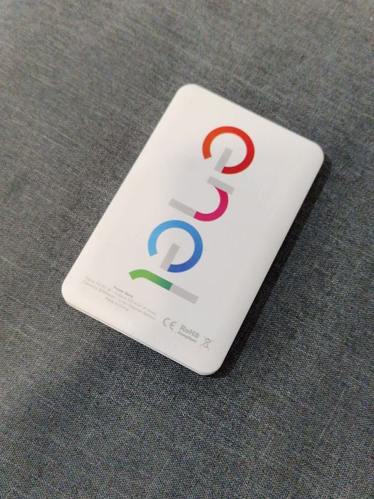 Baterie externa de urgenta 2500 mAh perfect funcționala
