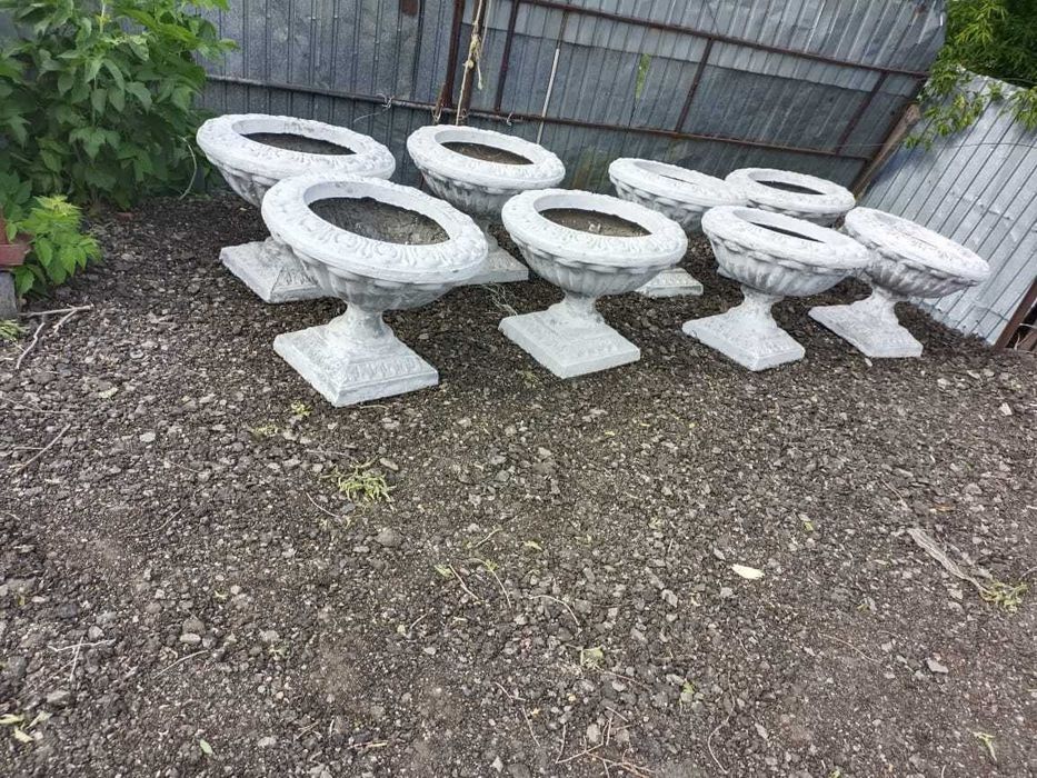 Продам вазоны под цветы