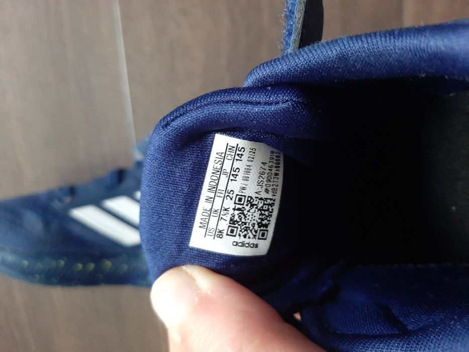 Adidasi Adidas Original nr 25