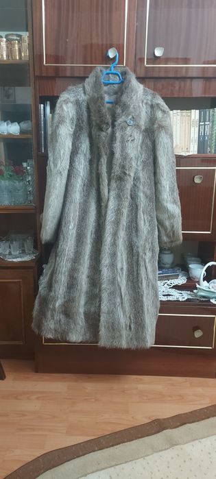 Vand haina de blana naturala