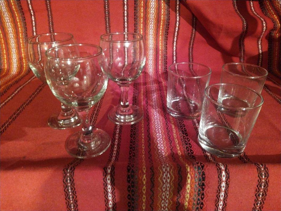 Продавам стъклени и порцеланови чаши