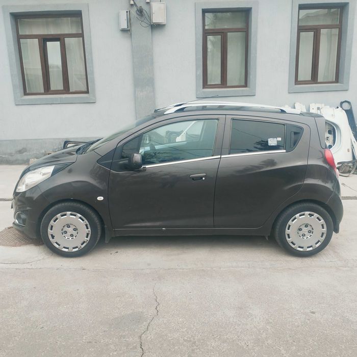 Spark 4-pozitsiya Avtomat srochnaSotiladi