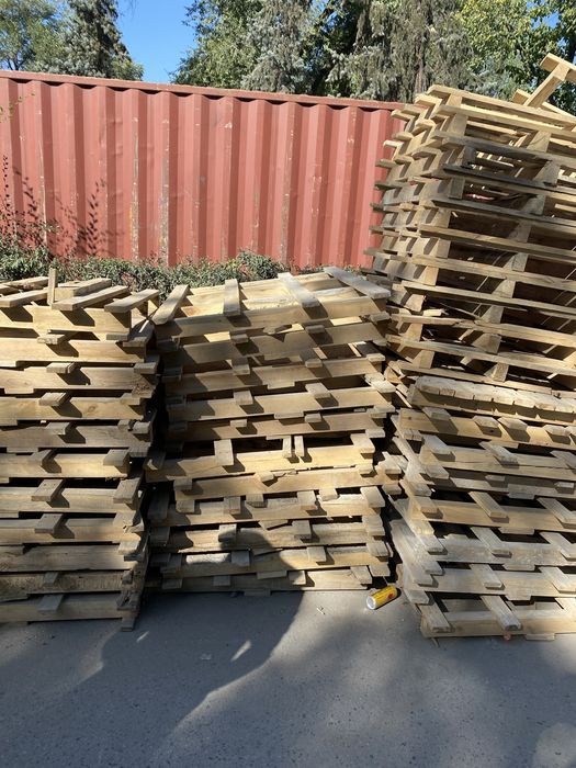 продам поддоны срочно