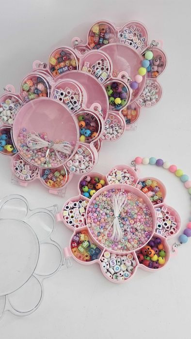 Нов модел органайзер с мъниста чантичка цвете с капак