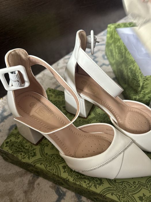 Новый аяк киім жақсы сапада