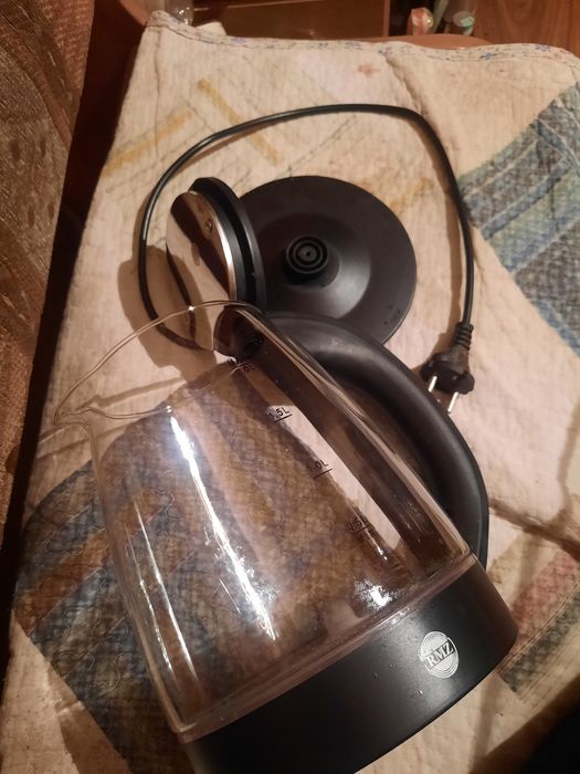 срочно продам электрический чайник
