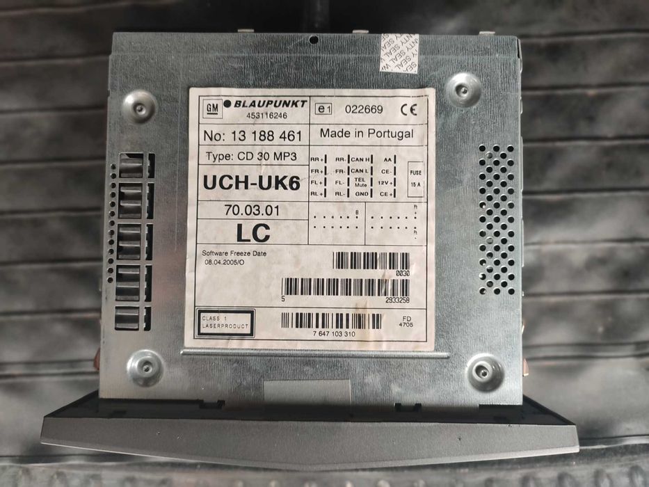 Оригинално Radio CD 30 MP3 за Opel + Security Code