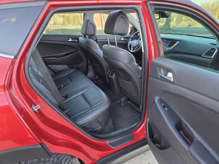 Hyundai Tucson LUXURY 2016 2.0 186 CP  IMPECABILĂ!!