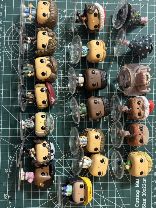 Продам Funko Pop Оно ,Strange things , IT, очень странные дела