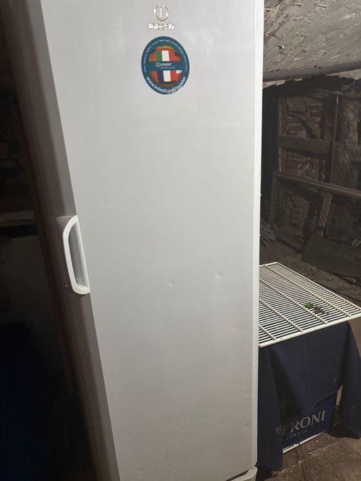 Congelator  Indesit de vânzare