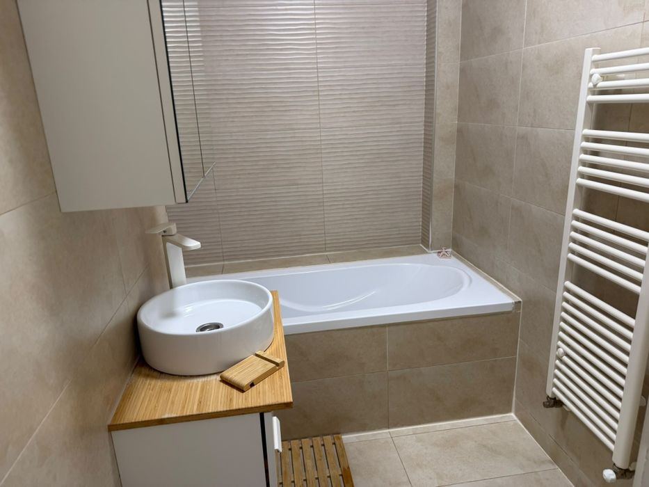 Apartament Modern Maurer- Tomis Plus