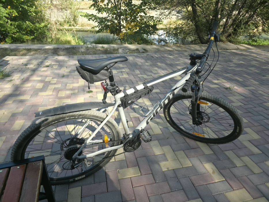 Продам велосипед Giant Talon 2