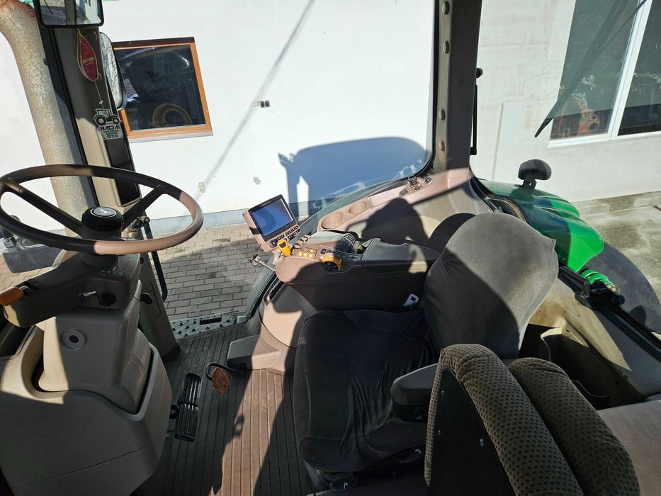 Tractor John Deere 7230R CommandQuad