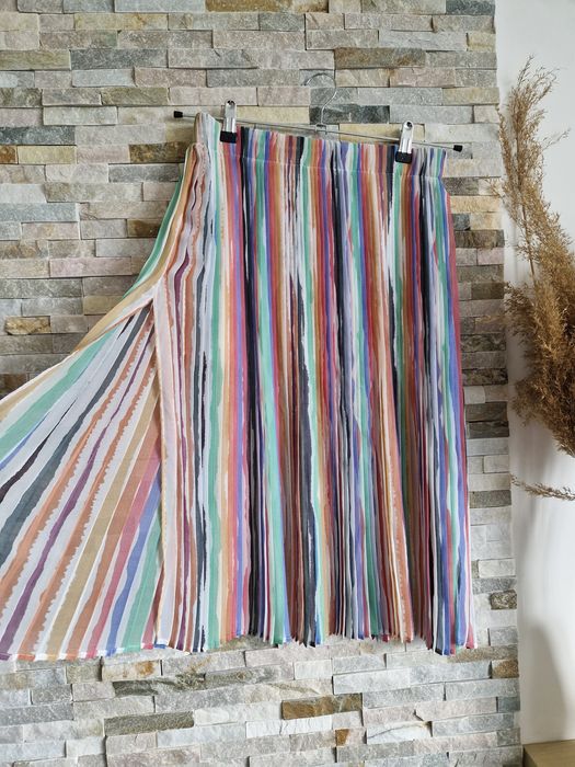 Fusta plisata noua Zara, masura XS-S