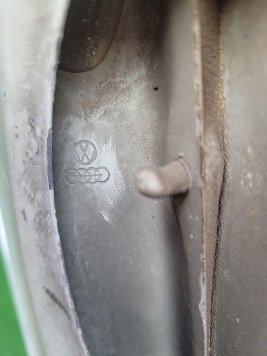 Капот Пассат б3 Passat