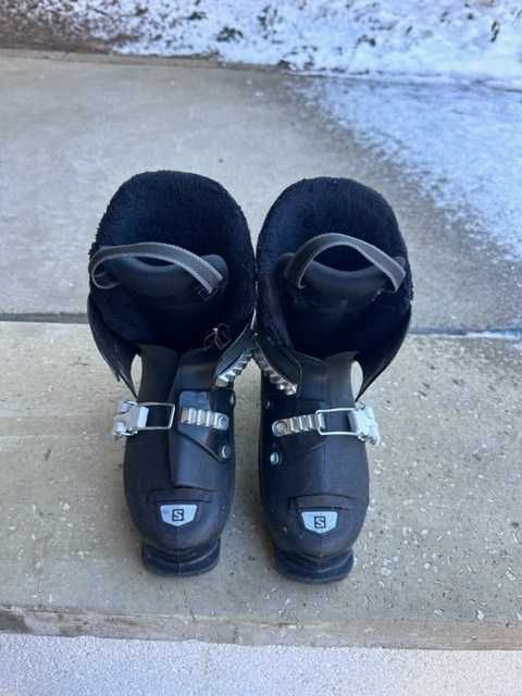 Skiuri Fischer KOA 90 cm + Clapari + Bete si Casca