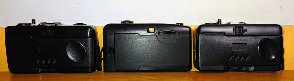 Lot 10 aparate foto film 35 mm complet functionale ( 3 point & shoot ) pt. amatorii de lomografie