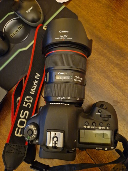 Canon 5d mark iv с обектив 24-70 f2.8 L II USM