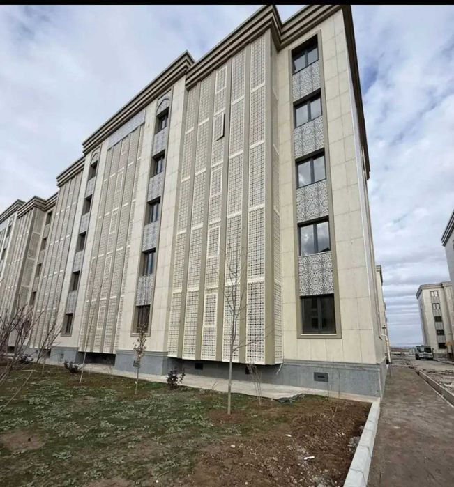 Продаётся 4-комнатная квартира в районе Янги Узбекистон