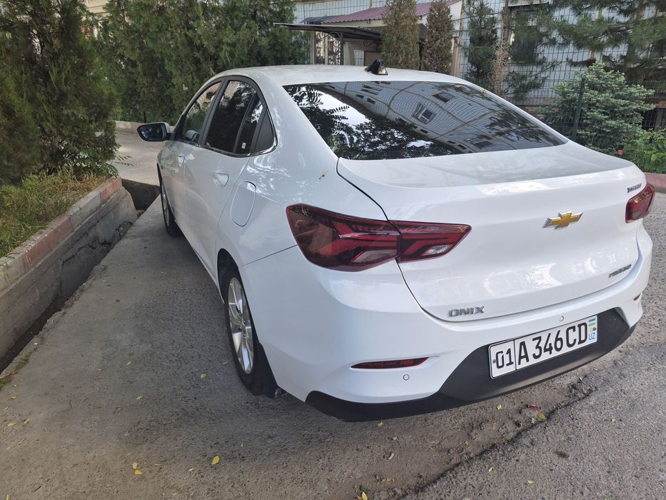 Chevrolet Onix 2023 — 4
