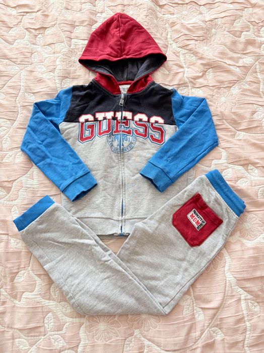 Guess детски екип 6г