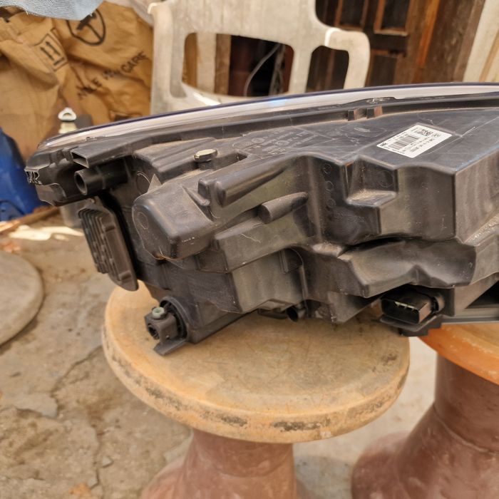 Ford KUGA led 2021 ляв фар