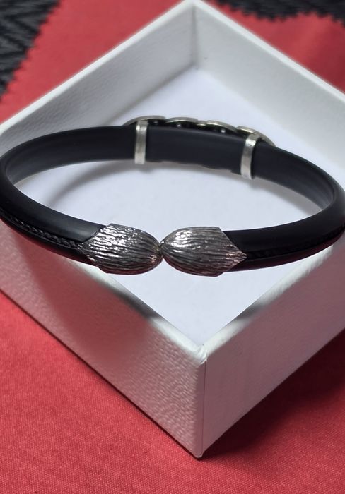 Brățară din argint cu onix
