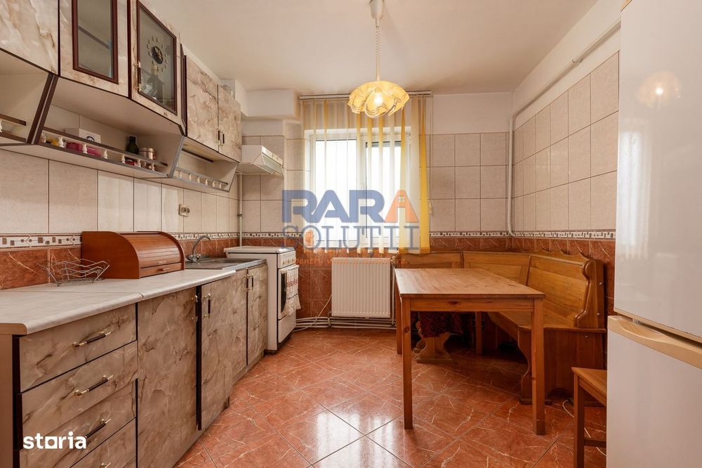 Apartament 3 camere, două băi - Str. Bogdan Dragoș