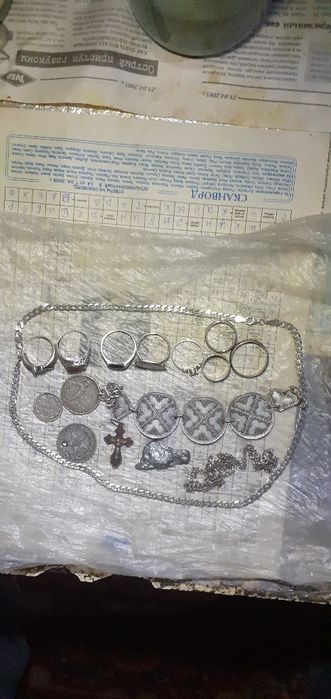 Продам серебро 925пробы  120г.все разом.