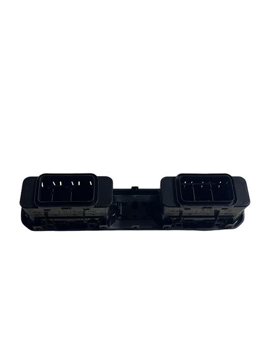 Grila De Ventilatie Bord Centrala Dacia Duster 2023 -> 687612329