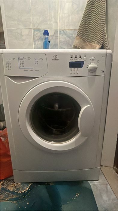 Стиральная машина Indesit