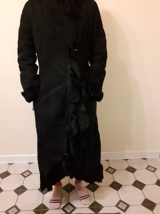 Дубленка черного цвета