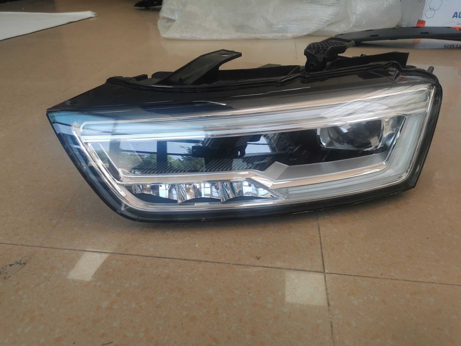 Ауди Audi ку3 Q3 Bi LED фар със завиване