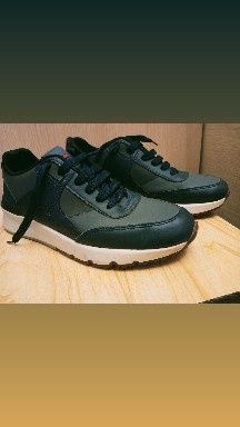 Кроссовки горные