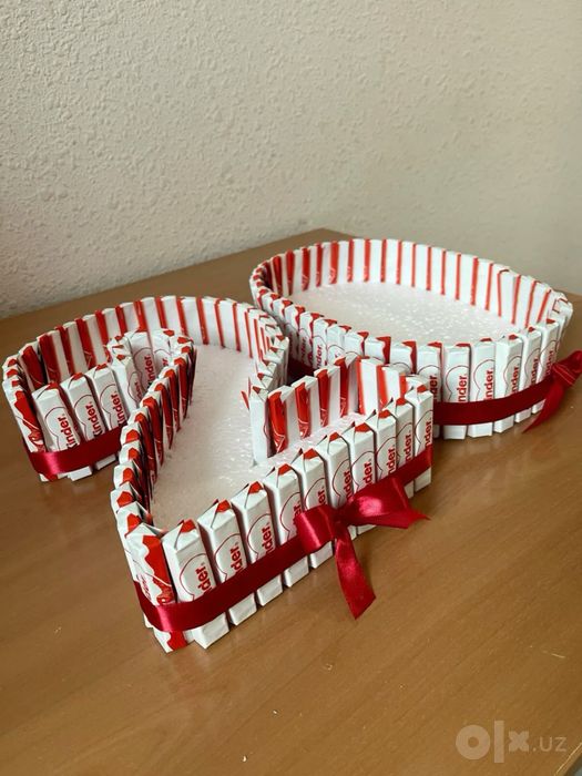 Подарочная коробка со сладостями. Сладкий бокс.