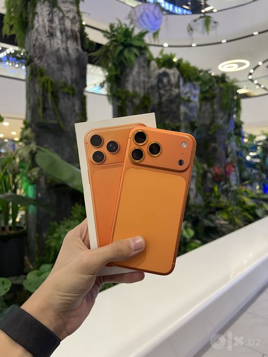 Iphone 17 pro max orange