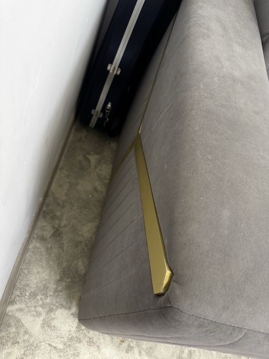 Продам диван в хорошем состоянии