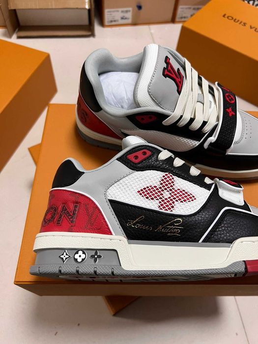 Adidasi Louis Vuitton Trainer Premium