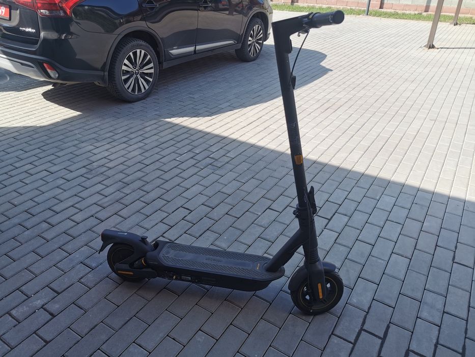 Ninebot Kick Scooter MAX G2