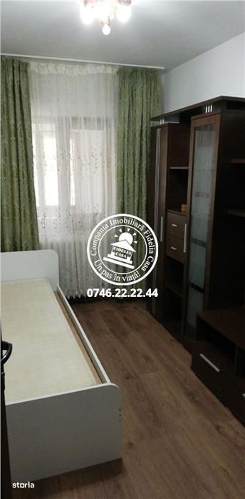 Apartament 3 camere  de inchiriat  Pacurari,